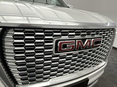 Used 2023 GMC Yukon Denali w/ Max Trailering Package image 30