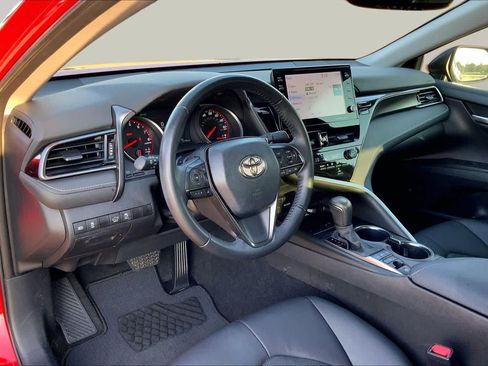 Used 2023 Toyota Camry XSE FWD image 19