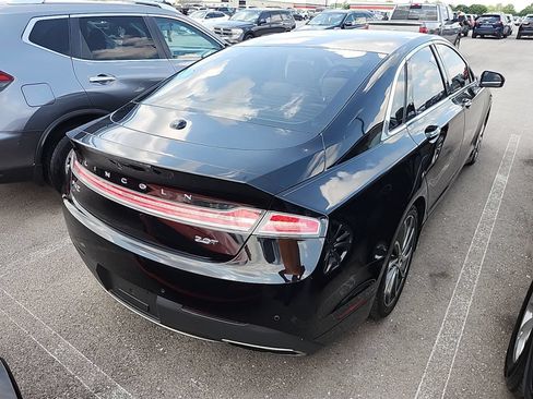 Used 2019 Lincoln MKZ Reserve w/ Reserve Plus Package FWD image 3