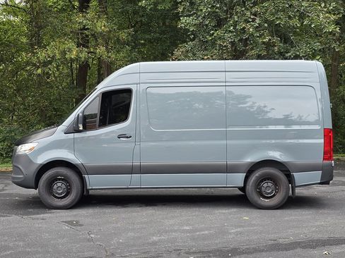Used 2026 Mercedes-Benz Sprinter 2500 image 3