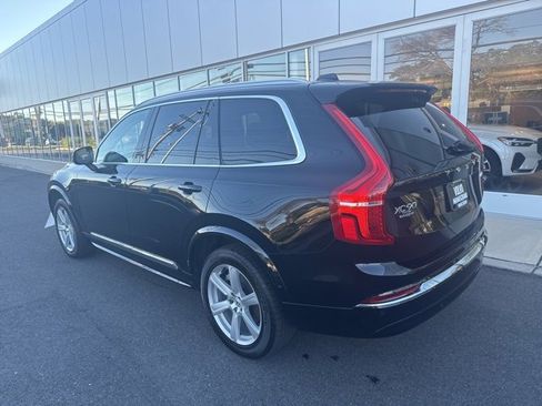 Certified 2025 Volvo XC90 B5 Core image 3