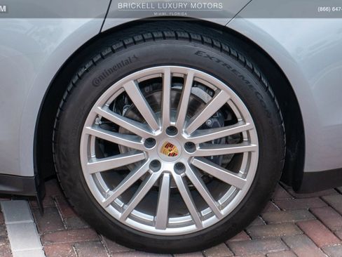 Used 2019 Porsche Panamera RWD image 42