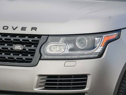 Used 2017 Land Rover Range Rover Long Wheelbase Autobiography image 8