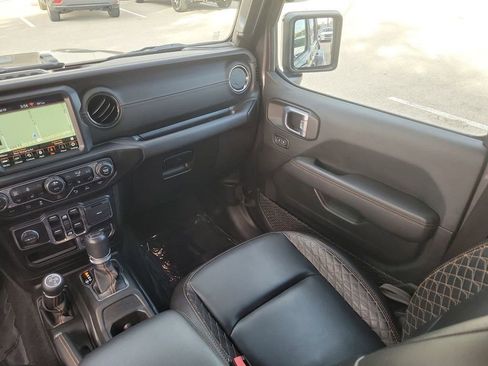 Used 2021 Jeep Wrangler Unlimited Sahara image 3