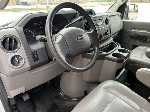 Used 2013 Ford E-350 and Econoline 350 Extended Super Duty w/ PWR Group image 14