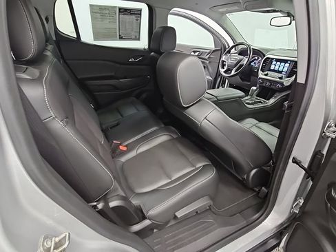 Used 2019 GMC Acadia SLT image 38