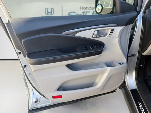 Certified 2021 Honda Ridgeline RTL image 19