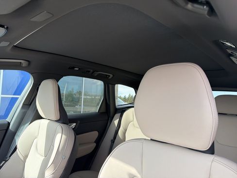 New 2026 Volvo XC60 B5 Core image 17