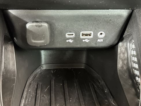 Used 2023 Chevrolet TrailBlazer LT w/ Convenience Package image 25