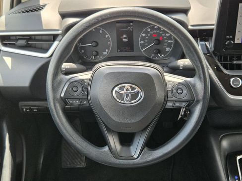 Used 2025 Toyota Corolla LE FWD image 15