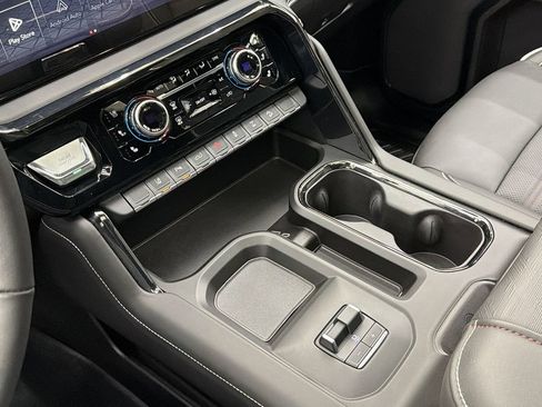 Used 2024 GMC Sierra 2500 AT4X image 26