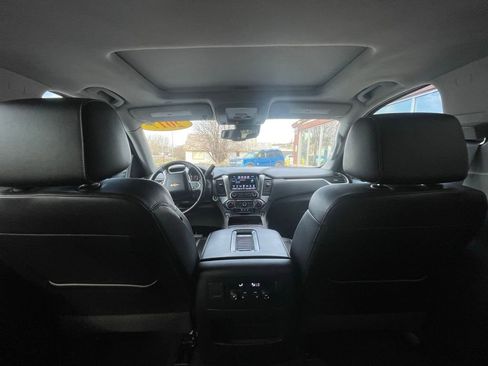 Used 2017 Chevrolet Suburban Premier image 24