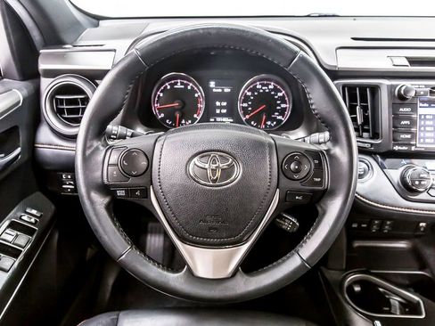 Used 2018 Toyota RAV4 SE w/ Power Extra Value Package FWD image 20
