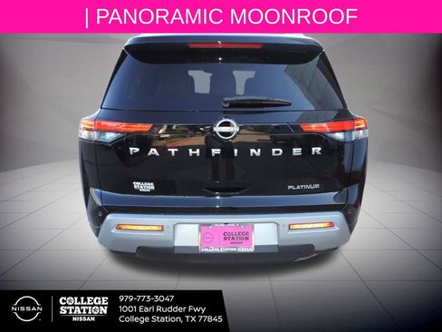 Certified 2024 Nissan Pathfinder Platinum image 5