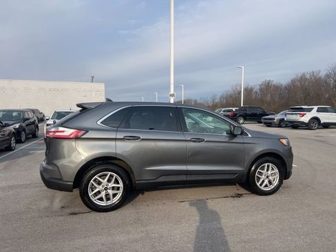 Used 2024 Ford Edge SEL w/ Convenience Package image 8