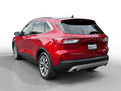 Used 2020 Ford Escape Titanium FWD image 3