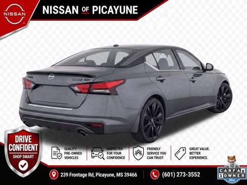 Used 2022 Nissan Altima 2.5 SR w/ Midnight Edition Package FWD image 6