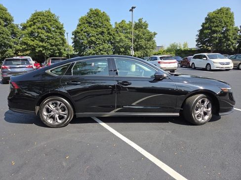Certified 2024 Honda Accord EX image 23