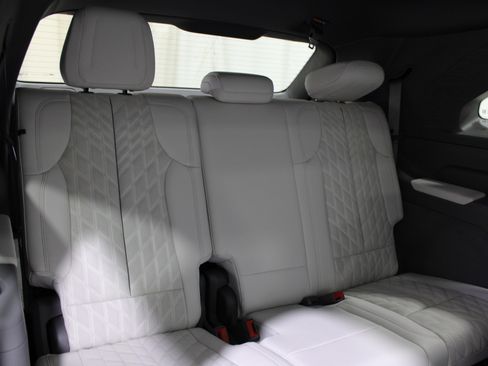 New 2025 Cadillac Escalade IQ Sport 1 w/ Smart Trailering package image 37