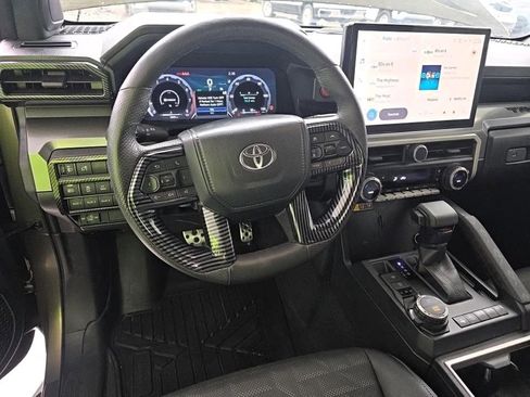 Used 2024 Toyota Tacoma TRD Sport w/ TRD Sport Premium Package AWD/4WD image 8