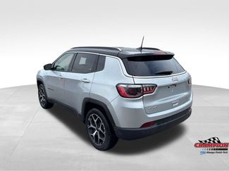 Used 2025 Jeep Compass Limited AWD/4WD video 3