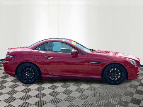 Used 2015 Mercedes-Benz SLK 250 image 6