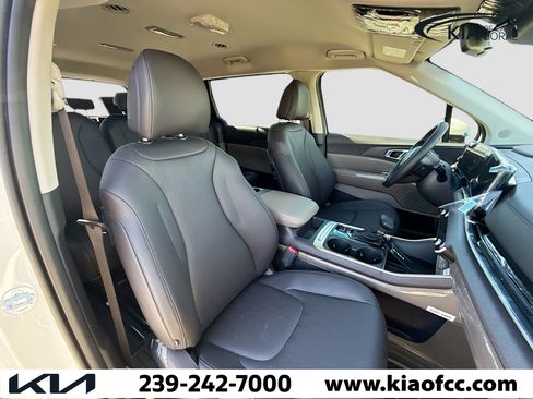 New 2026 Kia Carnival EX image 15
