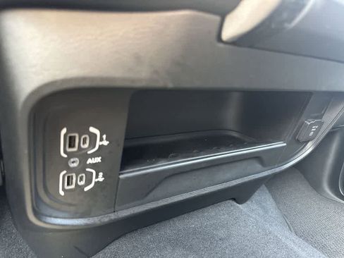 Used 2024 RAM 2500 Laramie AWD/4WD image 25