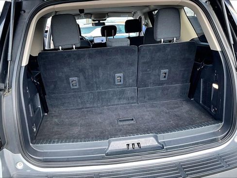 Used 2024 Ford Expedition XLT image 48
