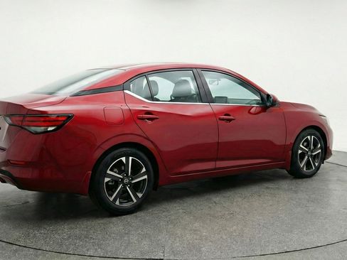 Used 2025 Nissan Sentra SV image 7