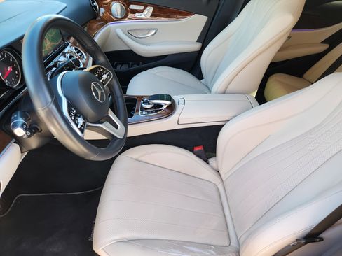 Used 2019 Mercedes-Benz E 300 4MATIC image 13