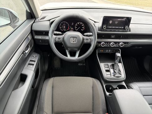 Certified 2025 Honda CR-V EX image 24