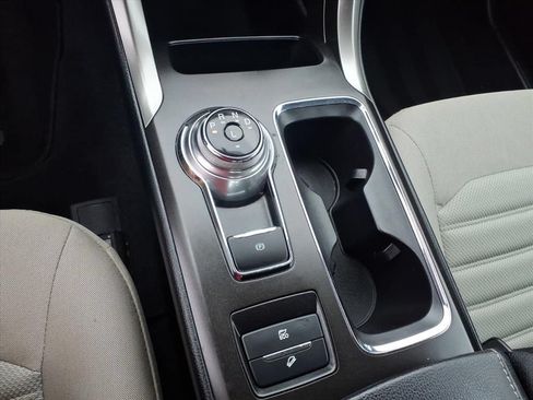 Used 2018 Ford Fusion S FWD image 26