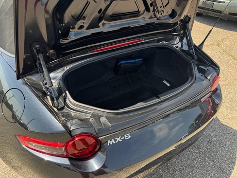 Used 2023 MAZDA MX-5 Miata Grand Touring RWD image 18