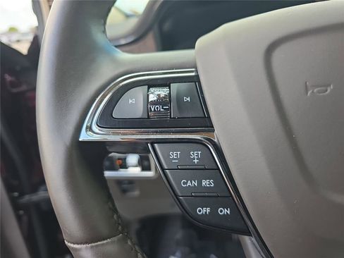 Certified 2023 Lincoln Nautilus Reserve FWD image 22