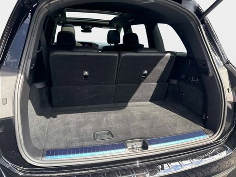 Used 2025 Mercedes-Benz GLS 450 4MATIC image 10