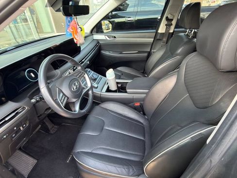 Certified 2024 Hyundai Palisade SEL w/ Premium Package FWD image 3