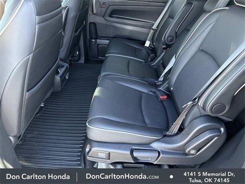 Used 2025 Honda Odyssey Touring image 11