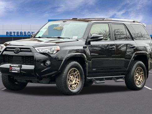 Used 2022 Toyota 4Runner SR5 Premium image 8