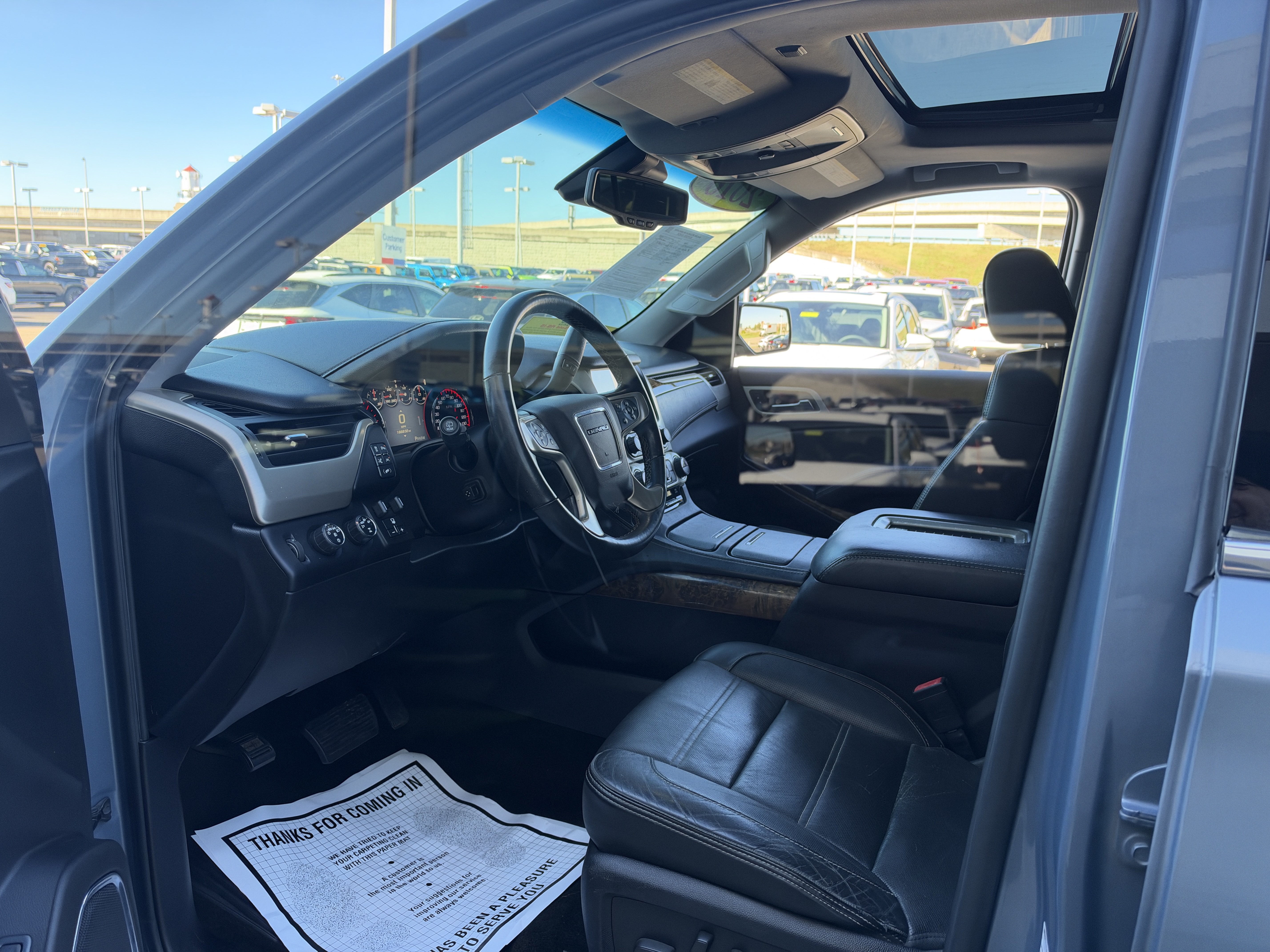 Used 2016 GMC Yukon Denali w/ Open Road Package AWD/4WD image 32