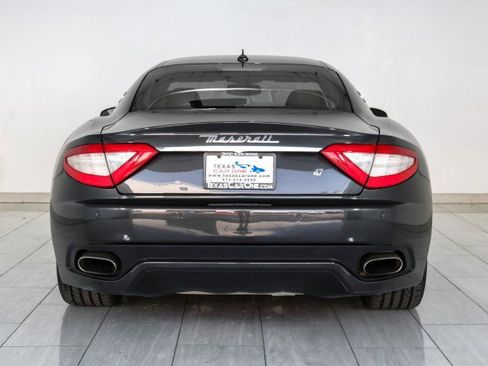 Used 2011 Maserati GranTurismo S RWD image 7