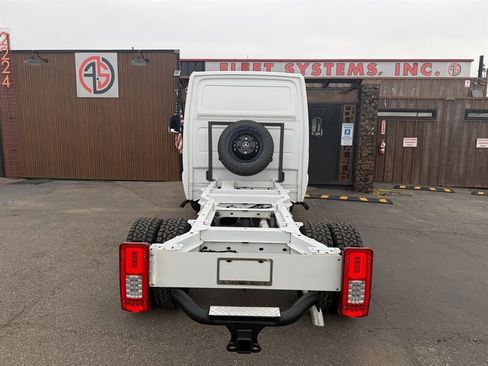 Used 2023 Mercedes-Benz Sprinter 3500 image 7