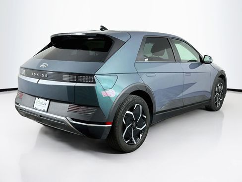 Used 2024 Hyundai Ioniq 5 SEL RWD image 9
