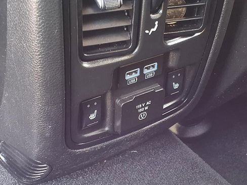 Used 2022 Dodge Durango GT image 16