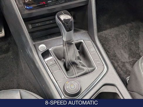 Used 2023 Volkswagen Tiguan SE R-Line image 28