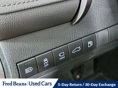 Used 2018 Toyota Camry XLE w/ Driver Assist Package FWD image 14