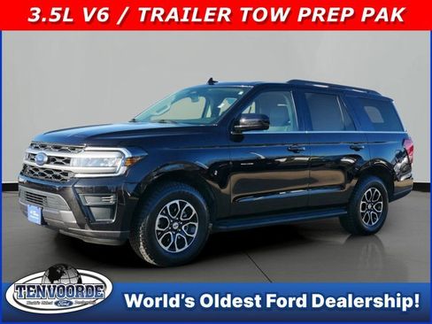 Certified 2024 Ford Expedition XLT image 1