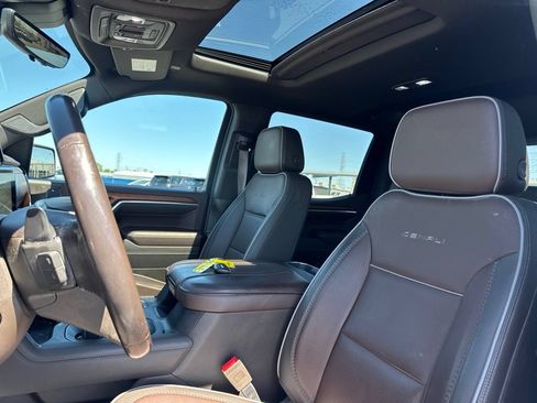 Used 2023 GMC Sierra 1500 Denali w/ Denali Reserve Package AWD/4WD image 27