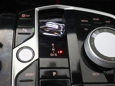 Used 2023 BMW X7 xDrive40i w/ Executive Package AWD/4WD image 59