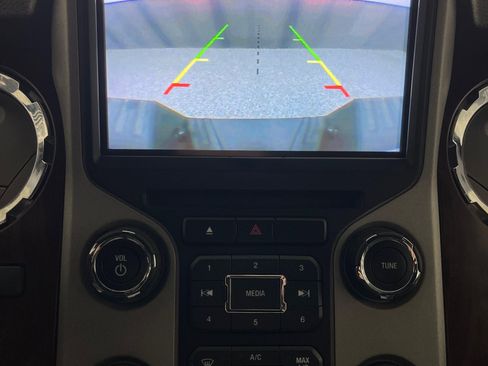 Used 2013 Ford F250 Lariat w/ Chrome Pkg image 15